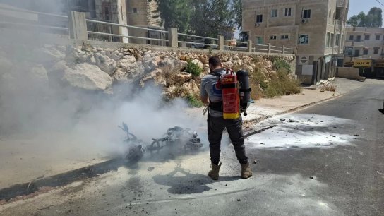 غارة اسرائيلية استهدفت دراجة نارية على طريق بنت جبيل- عيترون